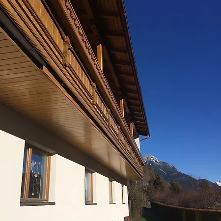 Haus Alpenhahn アパート ヴェンス