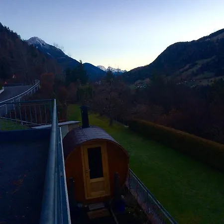 アパート Haus Alpenhahn *