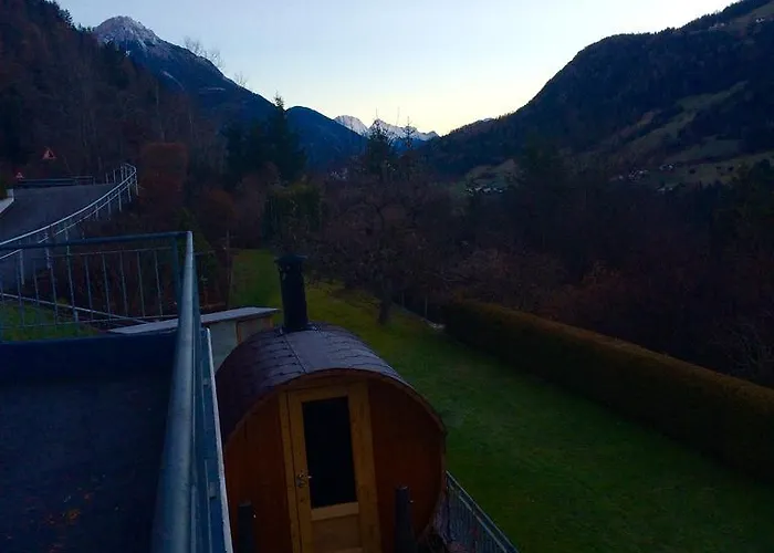 アパート Haus Alpenhahn *