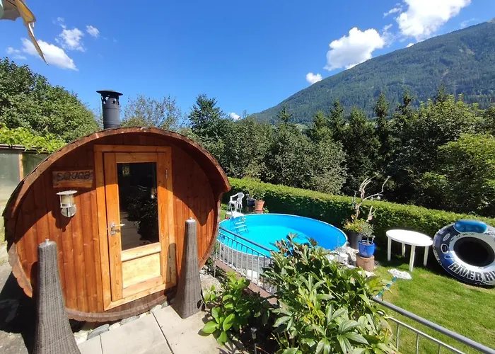 Haus Alpenhahn Appartement *