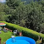 Haus Alpenhahn 아파트 *