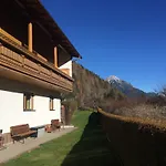 Haus Alpenhahn *